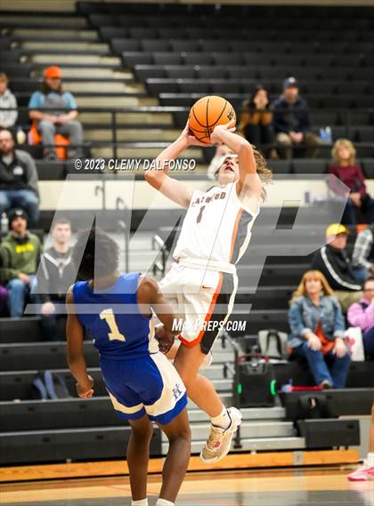Thumbnail 2 in Hinkley @ Lakewood photogallery.