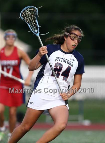 Thumbnail 2 in Mendon/Sutherland v. Fairport (Section 5 Class A Semifinal) photogallery.