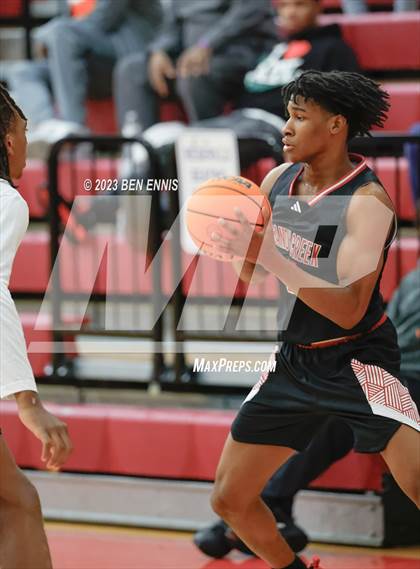 Thumbnail 3 in Sandy Creek vs Grayson (Hard in the Paint) photogallery.