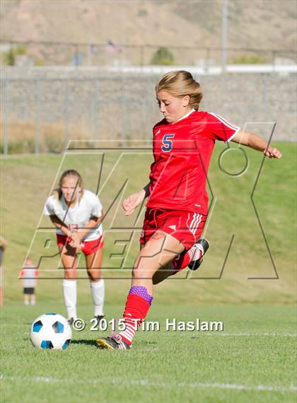 Thumbnail 1 in East vs. Springville photogallery.