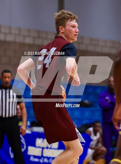 Thumbnail 1 in Fresno Christian vs. Ridgeview photogallery.
