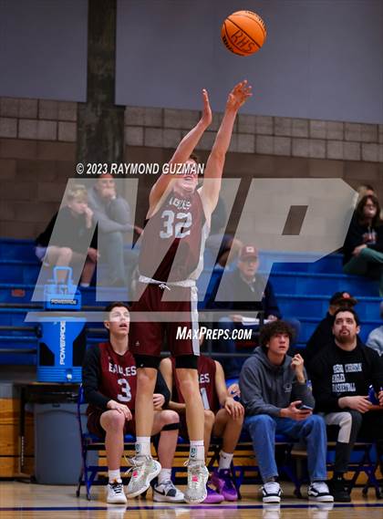 Thumbnail 2 in Fresno Christian vs. Ridgeview photogallery.