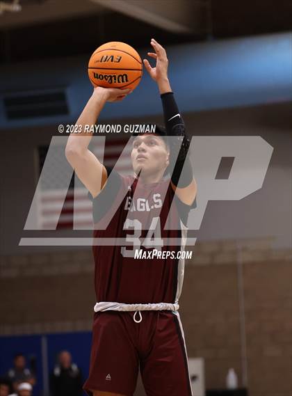 Thumbnail 1 in Fresno Christian vs. Ridgeview photogallery.