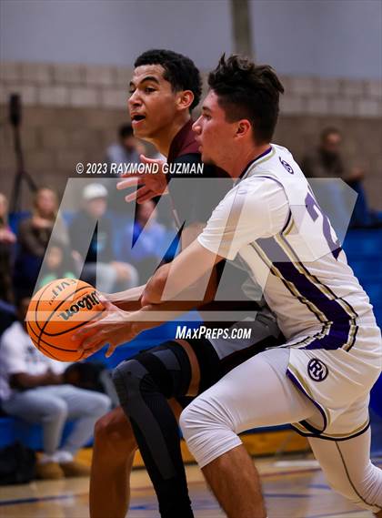 Thumbnail 3 in Fresno Christian vs. Ridgeview photogallery.