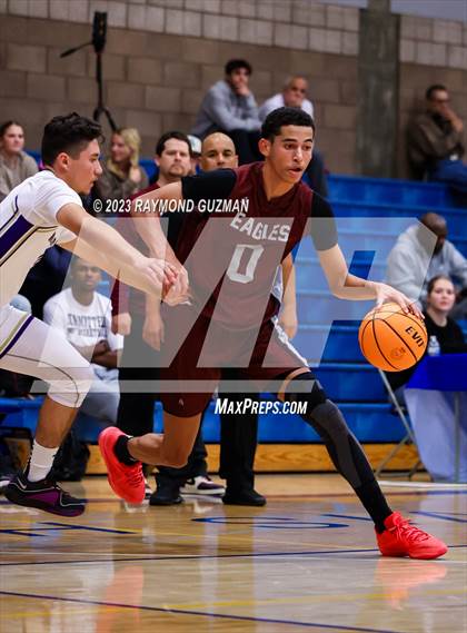 Thumbnail 2 in Fresno Christian vs. Ridgeview photogallery.