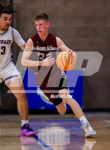 Thumbnail 3 in Fresno Christian vs. Ridgeview photogallery.