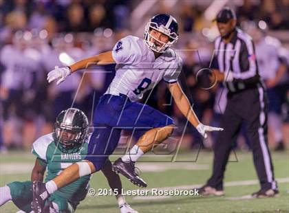 Thumbnail 2 in Smithson Valley vs. Reagan (UIL 6A Bi-district Playoffs) photogallery.
