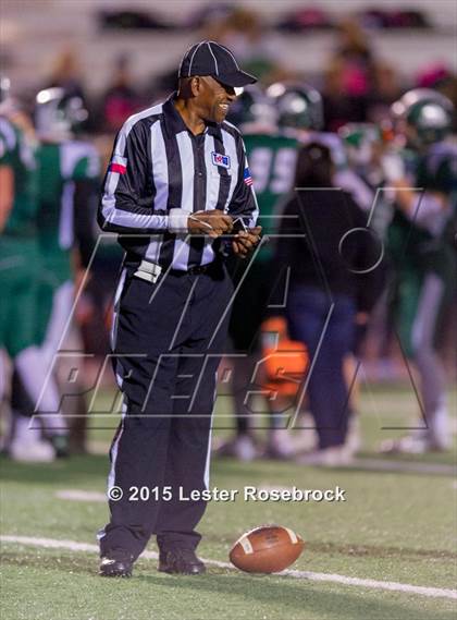 Thumbnail 2 in Smithson Valley vs. Reagan (UIL 6A Bi-district Playoffs) photogallery.