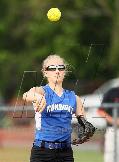 Thumbnail 2 in Marlboro Central vs. Rondout Valley (Section 9 Class B Quarterfinal) photogallery.
