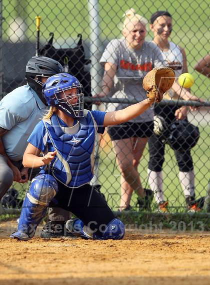 Thumbnail 1 in Marlboro Central vs. Rondout Valley (Section 9 Class B Quarterfinal) photogallery.