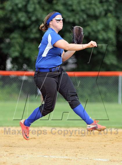 Thumbnail 3 in Marlboro Central vs. Rondout Valley (Section 9 Class B Quarterfinal) photogallery.