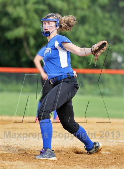 Thumbnail 3 in Marlboro Central vs. Rondout Valley (Section 9 Class B Quarterfinal) photogallery.