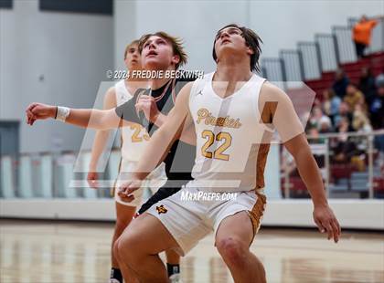 Thumbnail 1 in Collinsville @ Tom Bean (UIL 2A Bi-District) photogallery.