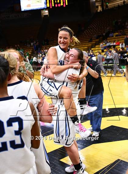 Thumbnail 2 in Valor Christian vs Evergreen (CHSAA 4A Final) photogallery.