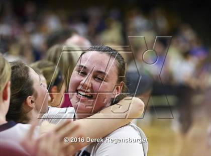 Thumbnail 3 in Valor Christian vs Evergreen (CHSAA 4A Final) photogallery.