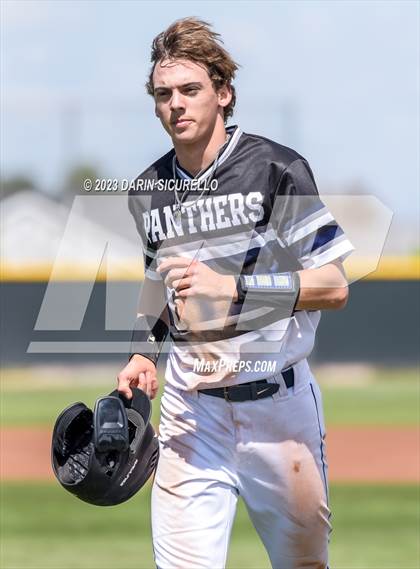 Thumbnail 1 in Piedra Vista vs. Dakota Ridge  (Coach Bob Invitational) photogallery.