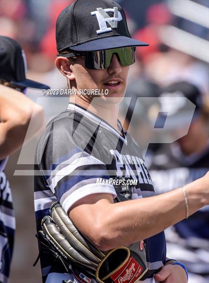 Thumbnail 3 in Piedra Vista vs. Dakota Ridge  (Coach Bob Invitational) photogallery.