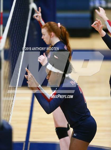 Thumbnail 3 in Davidson Day vs Gaston Day (NCISAA 2A Final) photogallery.
