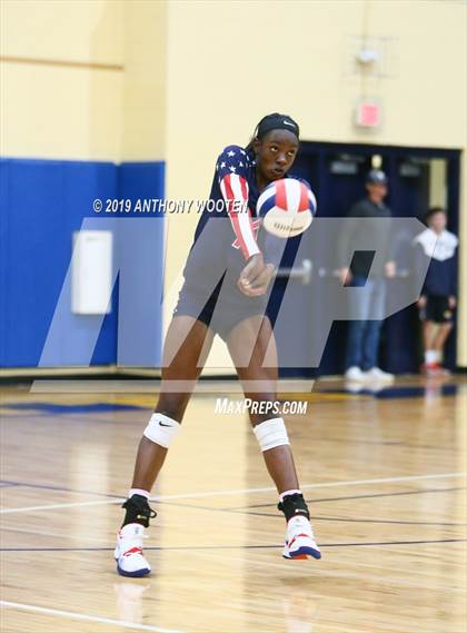 Thumbnail 1 in Davidson Day vs Gaston Day (NCISAA 2A Final) photogallery.