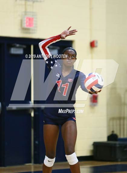 Thumbnail 2 in Davidson Day vs Gaston Day (NCISAA 2A Final) photogallery.