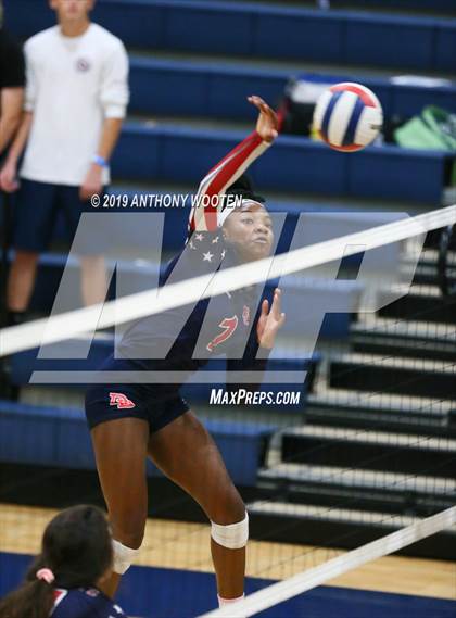 Thumbnail 1 in Davidson Day vs Gaston Day (NCISAA 2A Final) photogallery.
