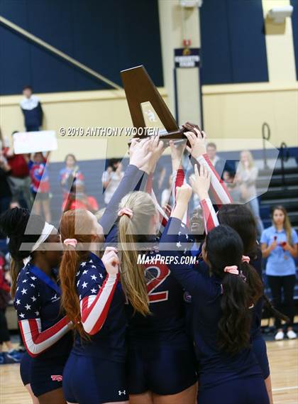 Thumbnail 1 in Davidson Day vs Gaston Day (NCISAA 2A Final) photogallery.