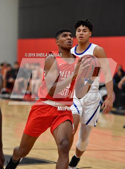 Thumbnail 2 in Miami Christian vs IMG (Sun Bash Tournament) photogallery.