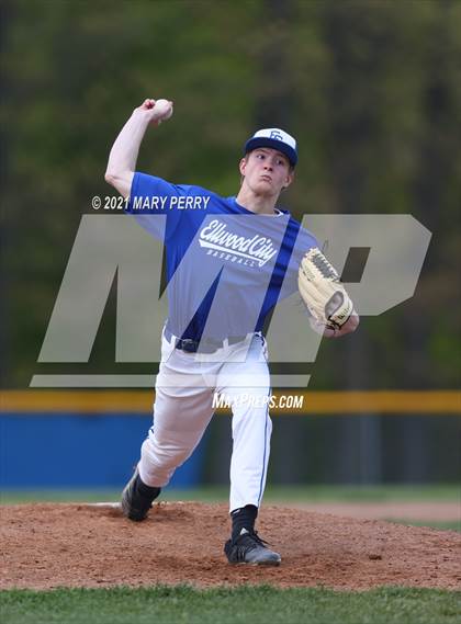 Thumbnail 3 in Lincoln vs Union Area photogallery.