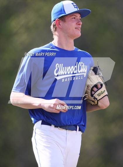Thumbnail 1 in Lincoln vs Union Area photogallery.