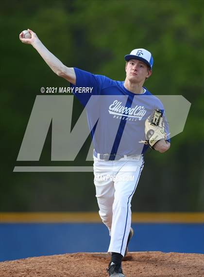 Thumbnail 3 in Lincoln vs Union Area photogallery.
