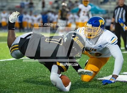 Thumbnail 3 in Kennedy @ St. Amant photogallery.