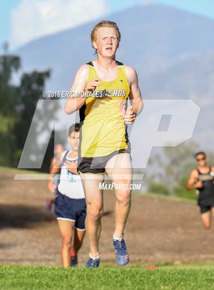 Thumbnail 2 in South Bay Invitational photogallery.