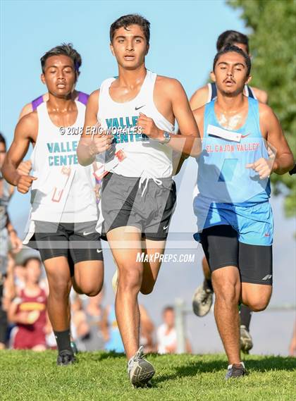 Thumbnail 2 in South Bay Invitational photogallery.