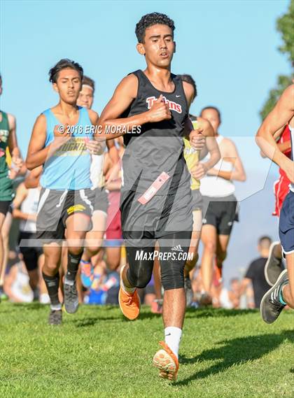 Thumbnail 2 in South Bay Invitational photogallery.