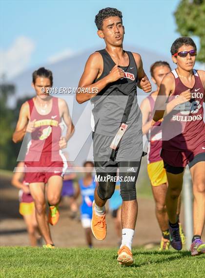 Thumbnail 2 in South Bay Invitational photogallery.