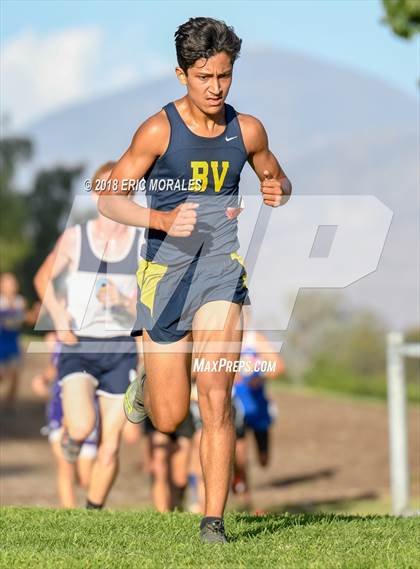 Thumbnail 2 in South Bay Invitational photogallery.