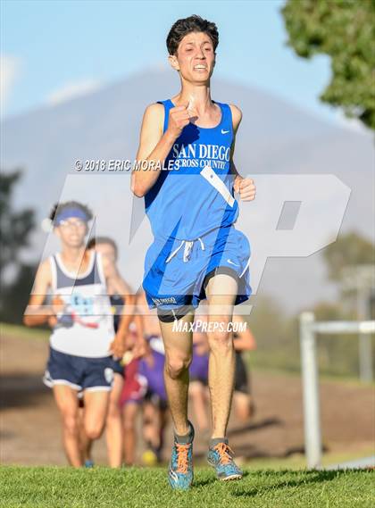 Thumbnail 2 in South Bay Invitational photogallery.