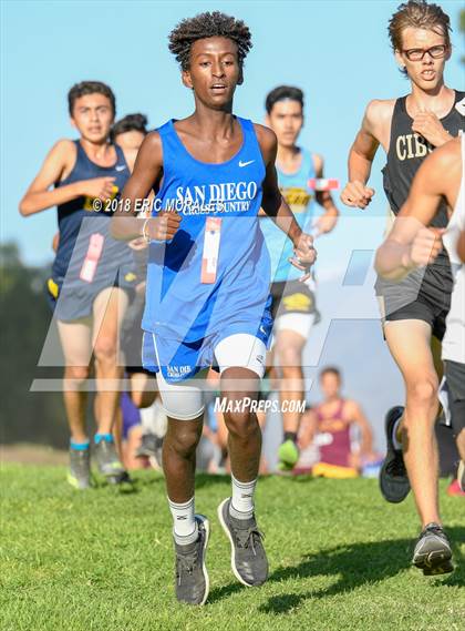 Thumbnail 1 in South Bay Invitational photogallery.
