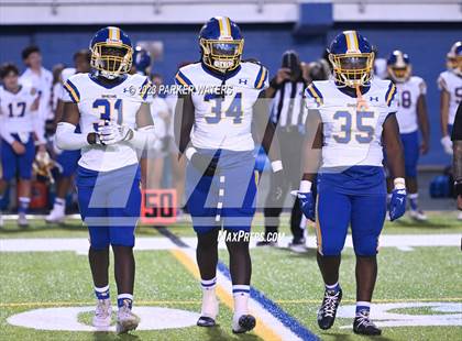 Thumbnail 3 in East Ascension @ De La Salle photogallery.