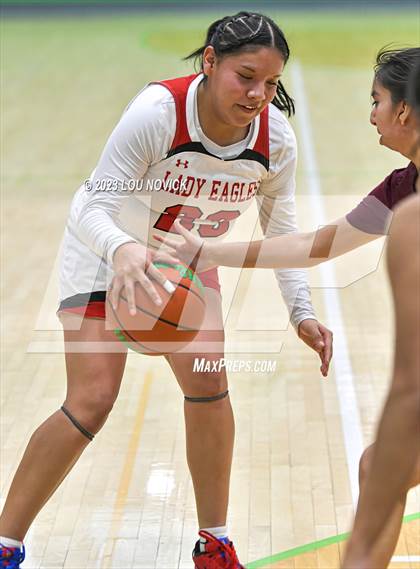 Thumbnail 3 in Shiprock vs. Crownpoint (Ben Lujan Tournament at Pojoaque Valley) photogallery.