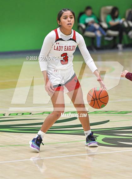 Thumbnail 2 in Shiprock vs. Crownpoint (Ben Lujan Tournament at Pojoaque Valley) photogallery.
