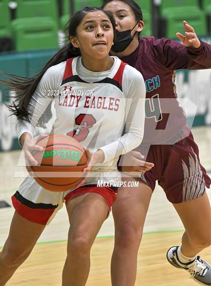 Thumbnail 3 in Shiprock vs. Crownpoint (Ben Lujan Tournament at Pojoaque Valley) photogallery.