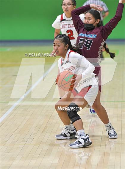 Thumbnail 2 in Shiprock vs. Crownpoint (Ben Lujan Tournament at Pojoaque Valley) photogallery.