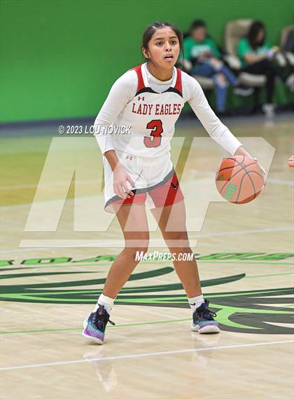 Thumbnail 3 in Shiprock vs. Crownpoint (Ben Lujan Tournament at Pojoaque Valley) photogallery.