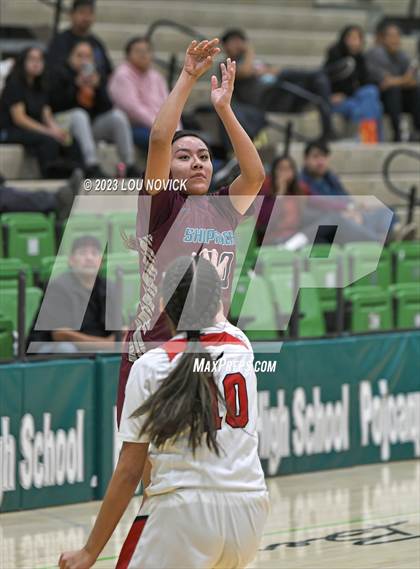 Thumbnail 1 in Shiprock vs. Crownpoint (Ben Lujan Tournament at Pojoaque Valley) photogallery.
