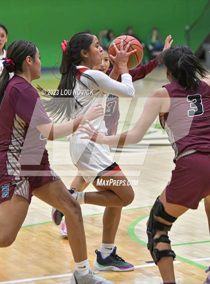 Thumbnail 1 in Shiprock vs. Crownpoint (Ben Lujan Tournament at Pojoaque Valley) photogallery.