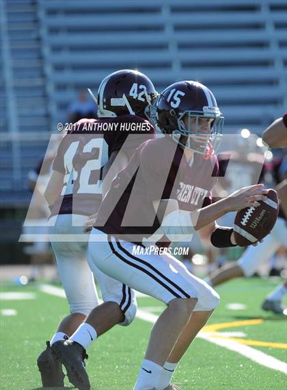 Thumbnail 3 in Kennedy Bellmore vs Garden City  photogallery.