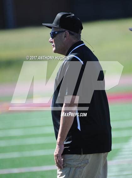 Thumbnail 3 in Kennedy Bellmore vs Garden City  photogallery.