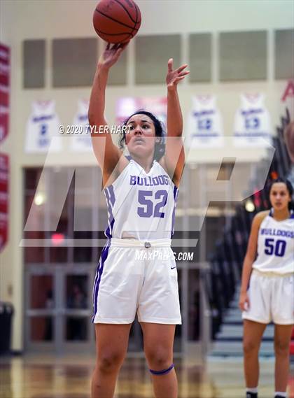 Thumbnail 3 in Terre Haute South Vigo vs. Brownsburg (IHSAA 4A Second Round Playoff) photogallery.