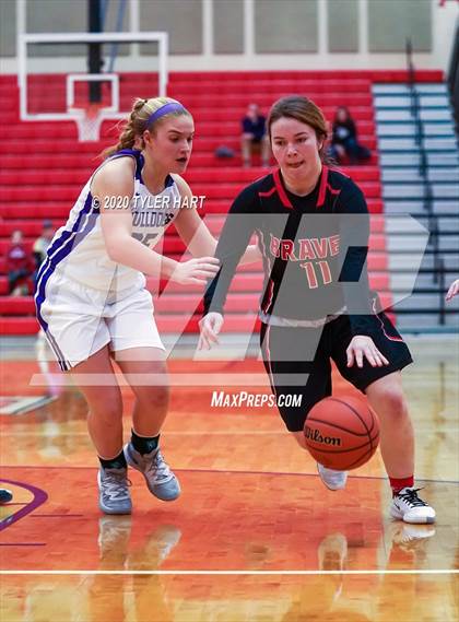 Thumbnail 2 in Terre Haute South Vigo vs. Brownsburg (IHSAA 4A Second Round Playoff) photogallery.